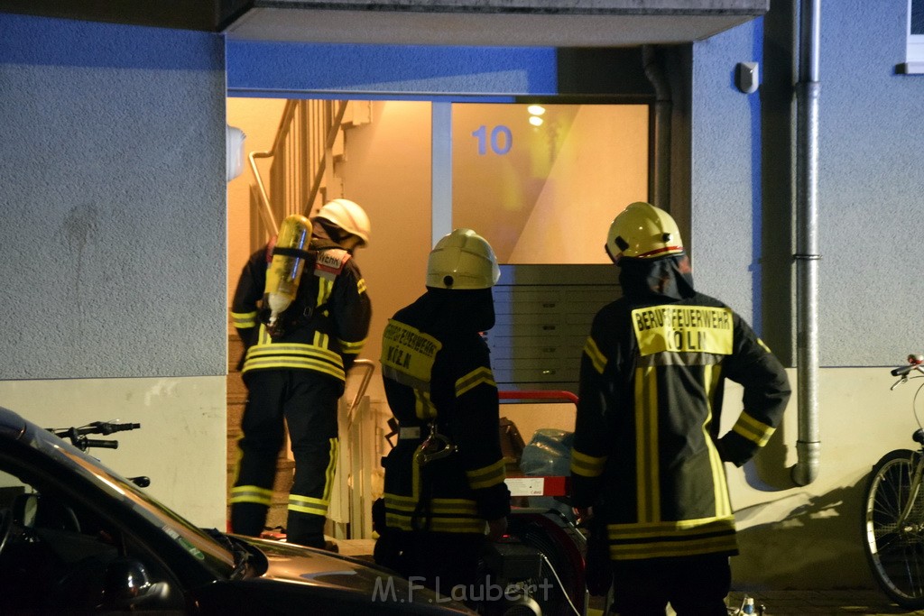 Feuer 2 Y Kellerbrand Koeln Ostheim Ruppinerstr P132.JPG - Miklos Laubert